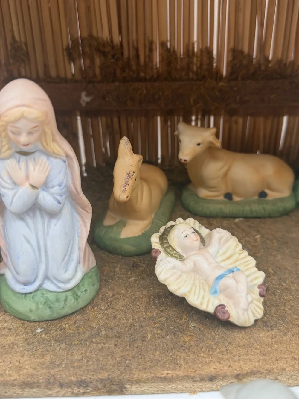 Vintage 1970's SEARS Christmas Nativity Manger Set COMPLETE 11 Figures **READ**